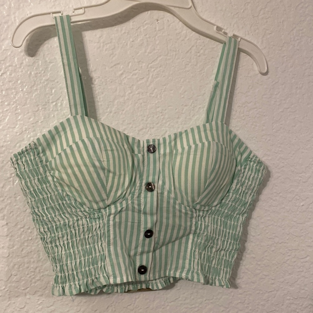 BRAND NEW LILY ROSE CROP TOP